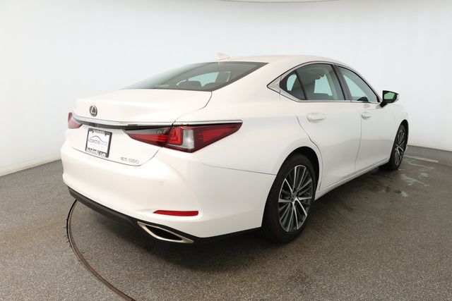 2024 Lexus ES ES 350 with Premium Package, 18'' Wheels & Kick Sensor Trunk - 22932054 - 3