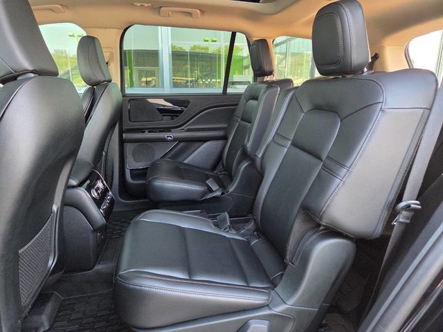 2024 Lincoln Aviator Premiere AWD - 22911182 - 10