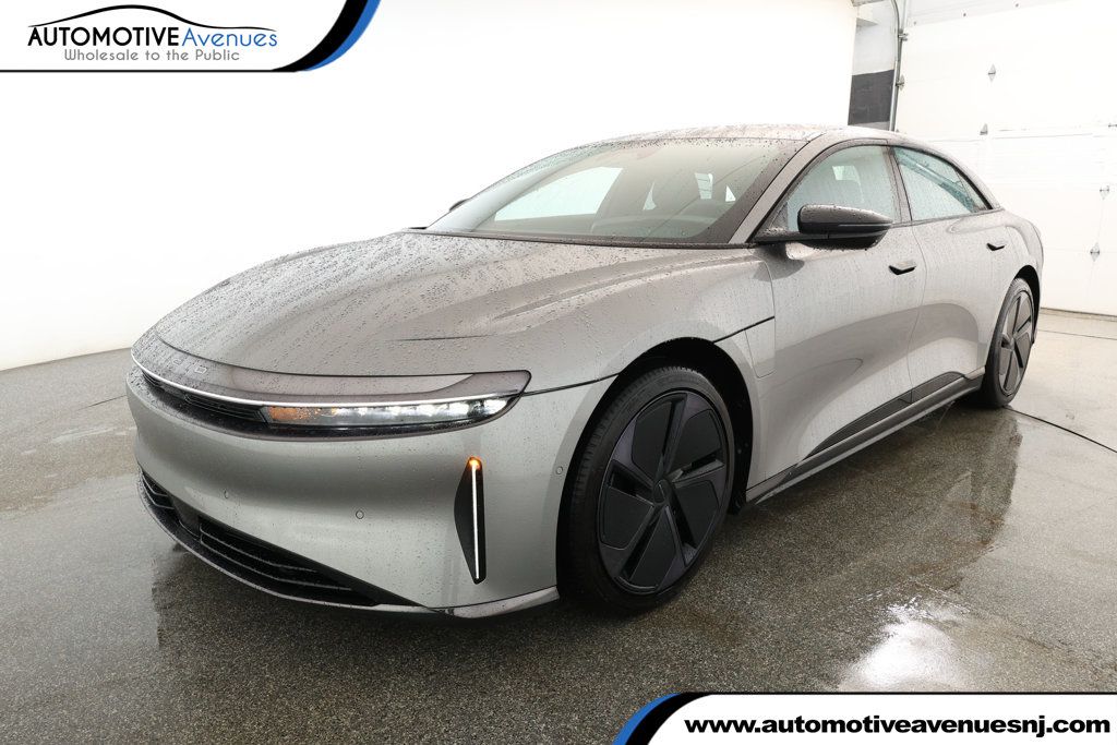 2024 Lucid Air Grand Touring AWD with 20'' Wheels (516-Mile Range) - 22930949 | Video 1