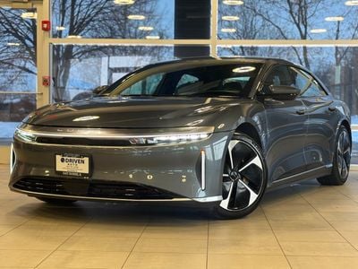 2024 Lucid Air Touring's photo
