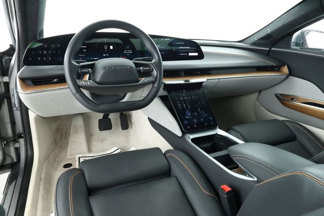 2024 Lucid Air Touring AWD with 19'' Aero Range Wheels (411-Mile Range) - 22930980 - 10