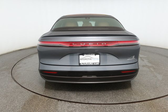 2024 Lucid Air Touring AWD with 20'' Aero Lite Stealth Wheels - 22930997 - 4