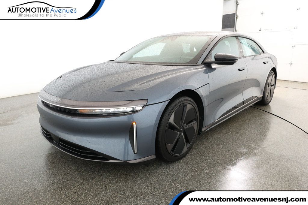 2024 Lucid Air Touring AWD with 20'' Aero Wheels - 22930982 | Video 1