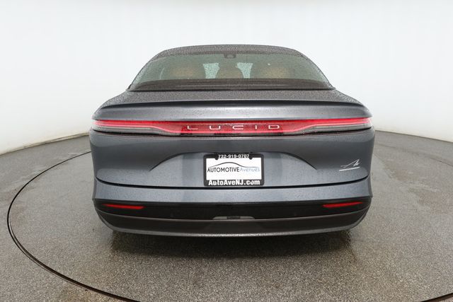 2024 Lucid Air Touring AWD with 20'' Aero Wheels - 22930982 - 4