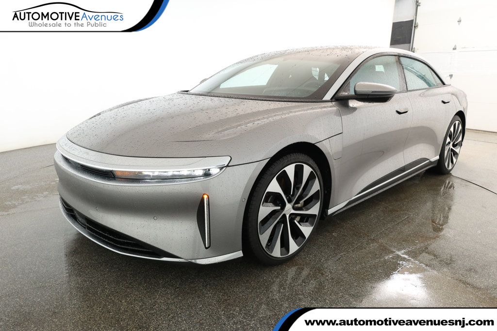2024 Lucid Air Touring AWD with 21'' Aero Blade Cast Aluminum Wheels - 22930945 | Video 1