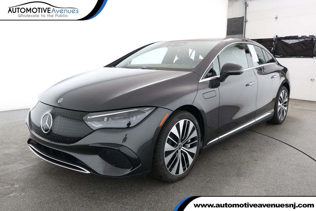 2024 Mercedes-Benz EQE EQE 350 4MATIC Sedan, Pinnacle w/ Nappa Leather & Driver Assist. - 22534254 | Video 1