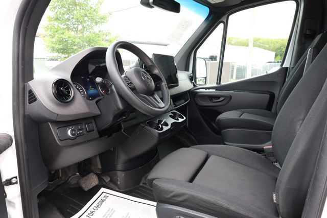 2024 Mercedes-Benz Sprinter Cargo Van 2500 Standard Roof I4 Diesel HO 144" RWD - 22857042 - 17