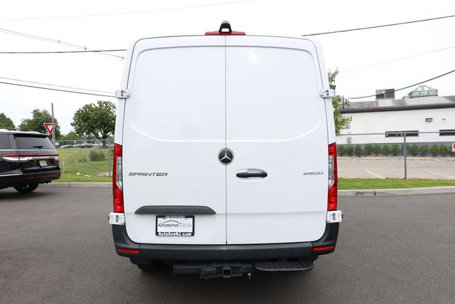 2024 Mercedes-Benz Sprinter Cargo Van 2500 Standard Roof I4 Diesel HO 144" RWD - 22857042 - 3