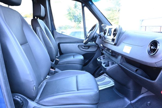 2024 Mercedes-Benz Sprinter Cargo Van 3500 Standard Roof I4 Diesel 144'' with Parking Package Camera - 22936506 - 17