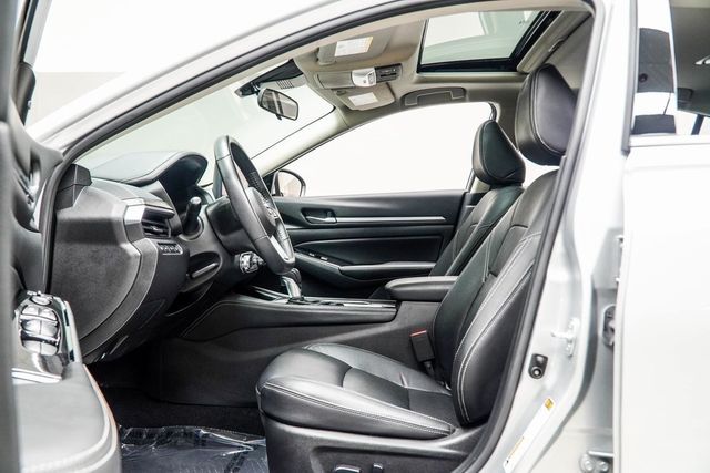 2024 Nissan Altima 2.5 SL Sedan - 22908489 - 32
