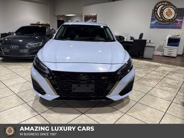 2024 Nissan Altima SR