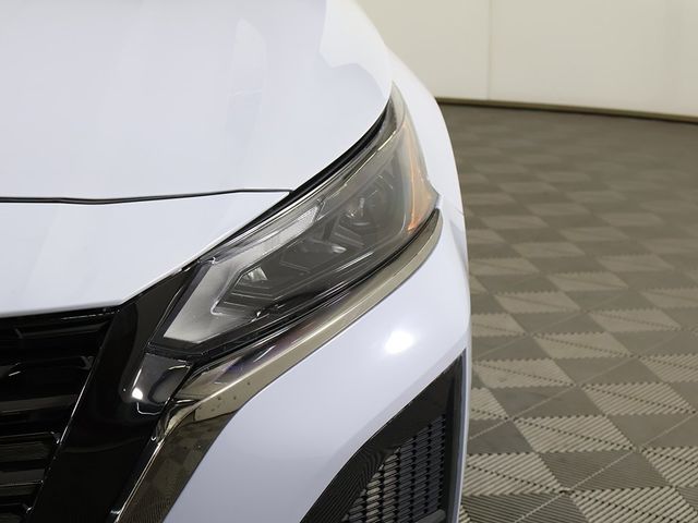 2024 Nissan Altima 2.5 SR AWD Sedan - 22918118 - 13