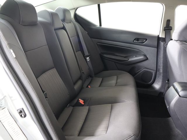 2024 Nissan Altima 2.5 SV Sedan - 22918685 - 30