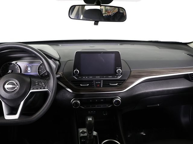 2024 Nissan Altima 2.5 SV Sedan - 22918685 - 31