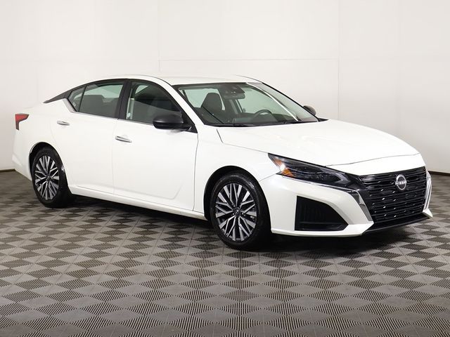 2024 Nissan Altima 2.5 SV Sedan - 22926635 - 46