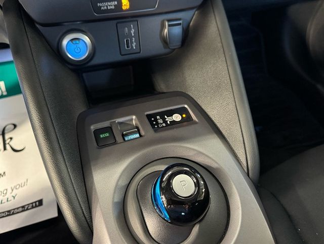 2024 Nissan Leaf S Hatchback - 22927656 - 18