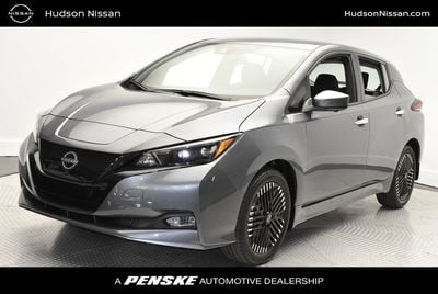 2024 Nissan Leaf - 1N4CZ1CV2RC552441