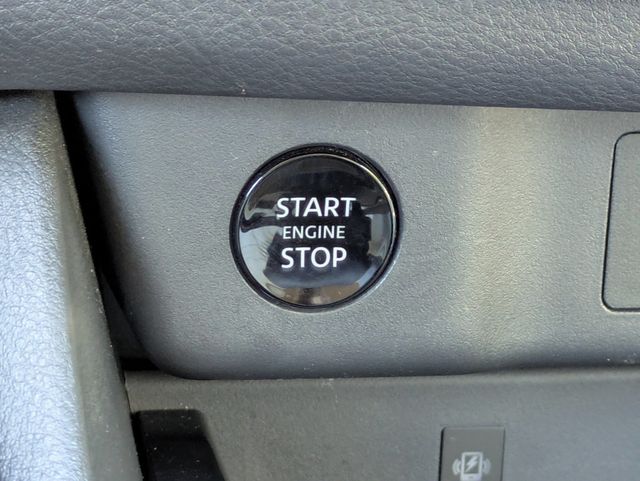 2024 Nissan Rogue FWD SL - 22920874 - 28