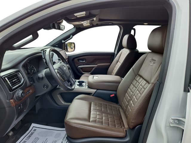 2024 Nissan Titan 4x4 Crew Cab Platinum Reserve with Moonroof & Utility Packages - 22934182 - 16
