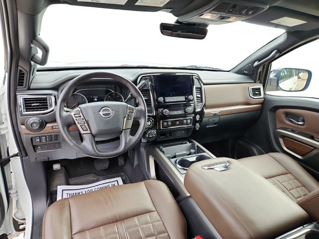 2024 Nissan Titan 4x4 Crew Cab Platinum Reserve with Moonroof & Utility Packages - 22934182 - 22