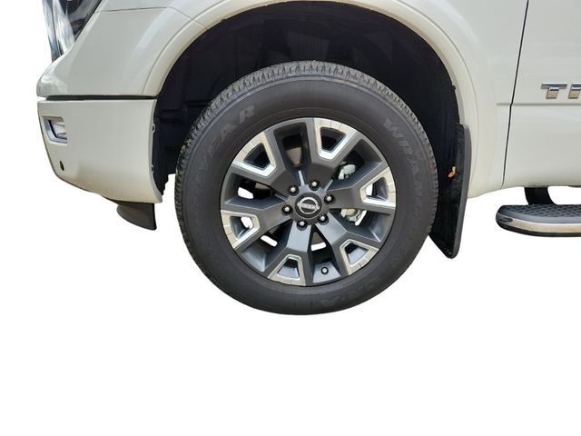 2024 Nissan Titan 4x4 Crew Cab Platinum Reserve with Moonroof & Utility Packages - 22934182 - 8