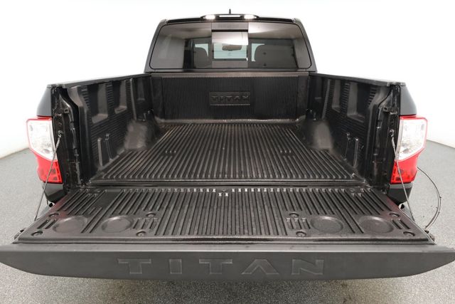 2024 Nissan Titan 4x4 Crew Cab SV with Convenience & Accessory Utility Packages - 22921325 - 18