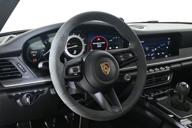 2024 Porsche 911 Carrera GTS - 22877925 - 12