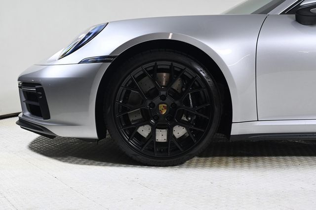 2024 Porsche 911 Carrera GTS - 22877925 - 28