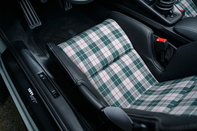 2024 Porsche 911 S/T Coupe - 22937082 - 15