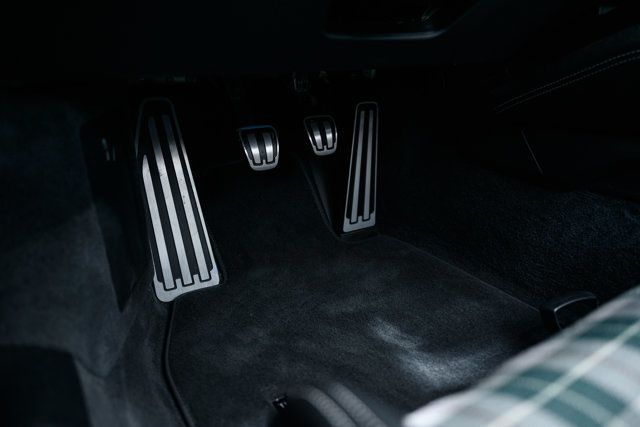 2024 Porsche 911 S/T Coupe - 22937082 - 17