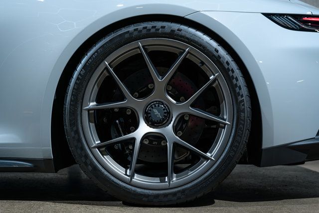 2024 Porsche 911 S/T Coupe - 22937082 - 33