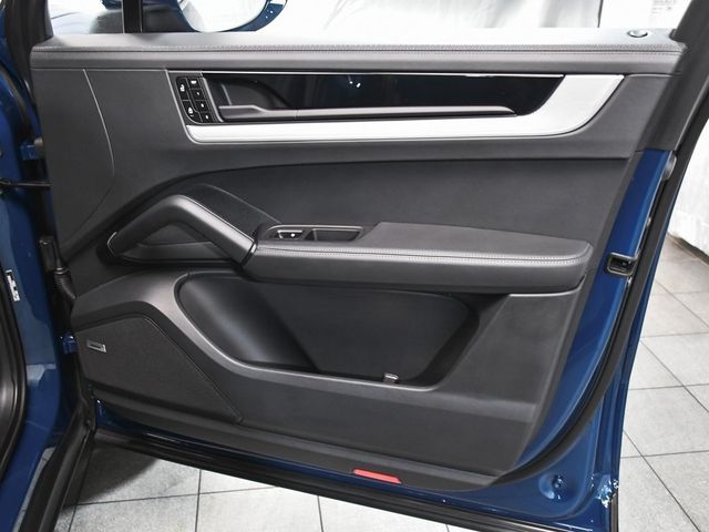 2024 Porsche Cayenne E-Hybrid S  - 22904977 - 19