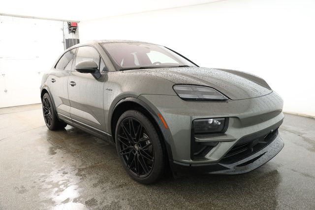 2024 Porsche Macan Electric Turbo AWD w/ Burmester S. Sound & 22'' RS Spyder Wheels - 22930950 - 2