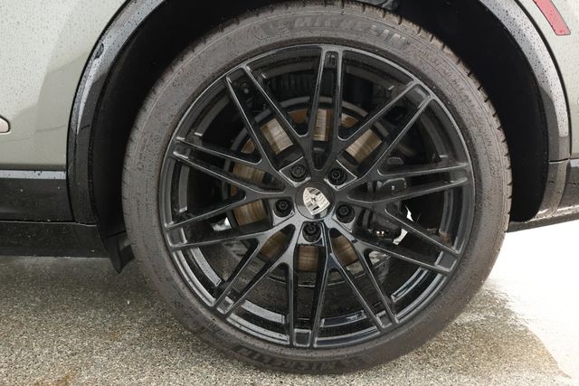 2024 Porsche Macan Electric Turbo AWD w/ Burmester S. Sound & 22'' RS Spyder Wheels - 22930950 - 6