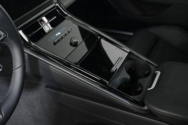 2024 Porsche Panamera RWD - 22922441 - 26