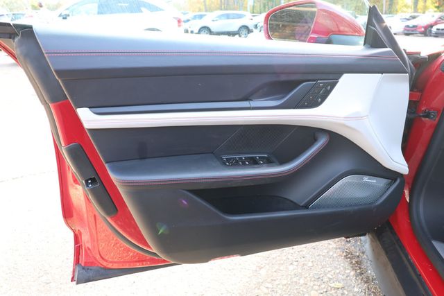 2024 Porsche Taycan 4S AWD with Premium Package, Deviated Stitching Interior Package - 22936124 - 9