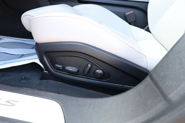 2024 Porsche Taycan 4S AWD with Premium Package, Deviated Stitching Interior Package - 22936124 - 10