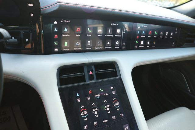 2024 Porsche Taycan 4S AWD with Premium Package, Deviated Stitching Interior Package - 22936124 - 15
