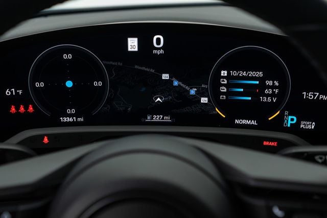 2024 Porsche Taycan RWD - 22937450 - 17