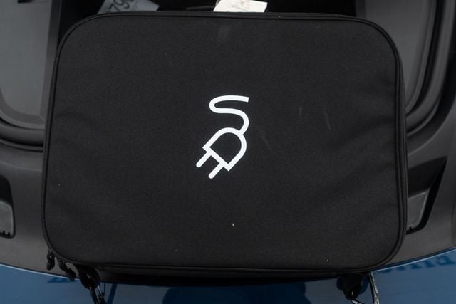 2024 Porsche Taycan RWD - 22937450 - 32