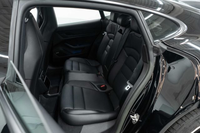 2024 Porsche Taycan RWD - 22937451 - 32