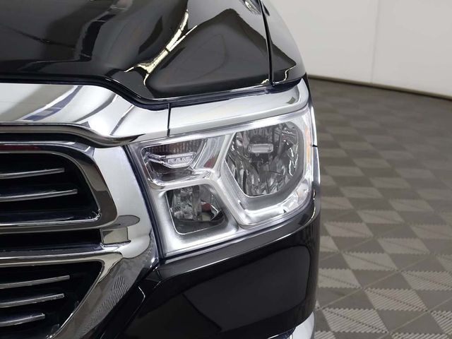 2024 Ram 1500 Laramie 4x4 Crew Cab 5'7" Box - 22934819 - 12