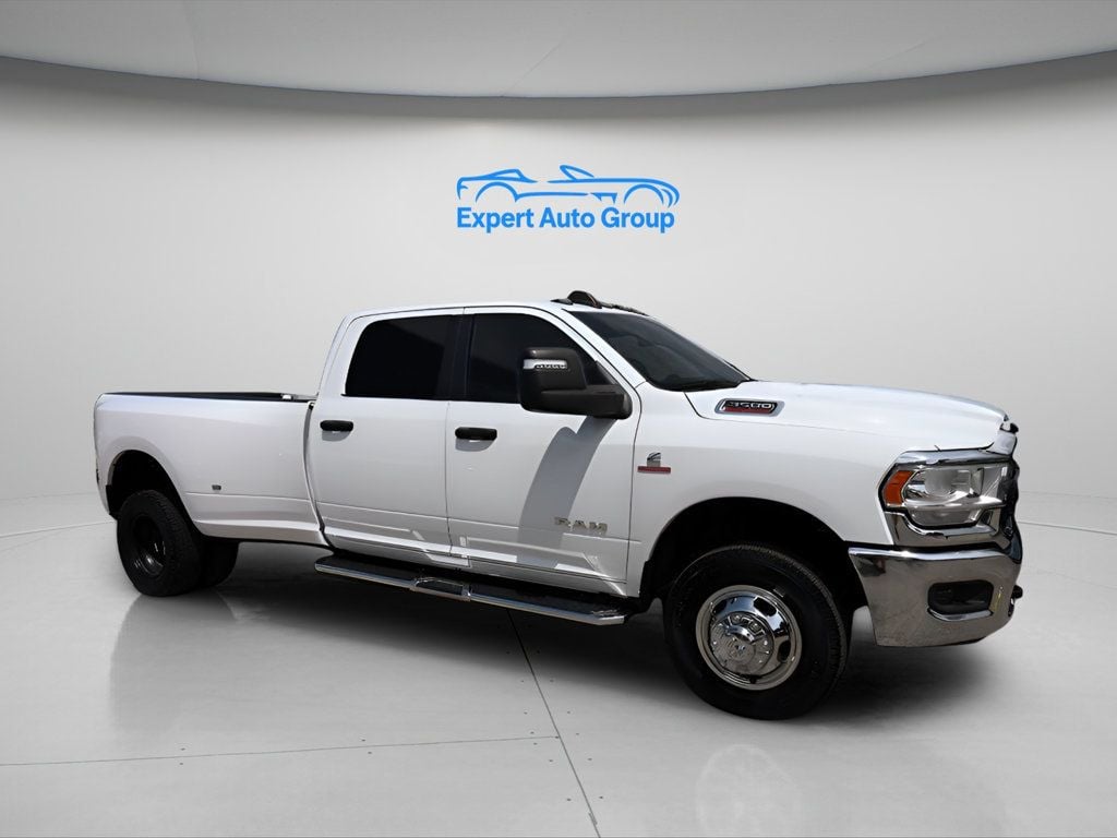 2024 RAM 3500 Big Horn 4x4 Crew Cab Long Bed DRW - 22906129 | Video 1