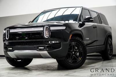 2024 Rivian R1S - 7PDSGCBA0RN037361