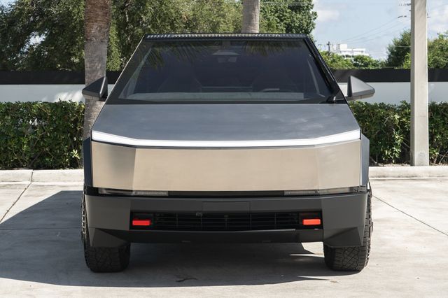 2024 Tesla Cybertruck Cyberbeast AWD - 22935593 - 10