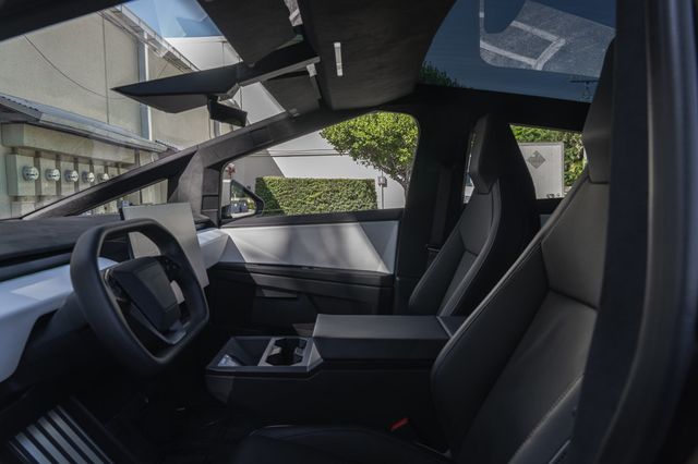2024 Tesla Cybertruck Cyberbeast AWD - 22935593 - 14