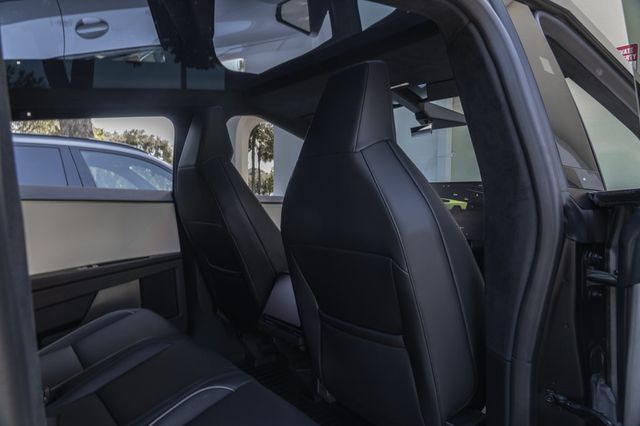 2024 Tesla Cybertruck Cyberbeast AWD - 22935593 - 25