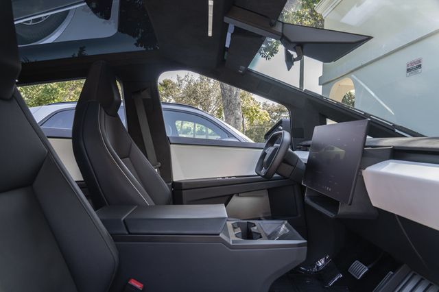 2024 Tesla Cybertruck Cyberbeast AWD - 22935593 - 27
