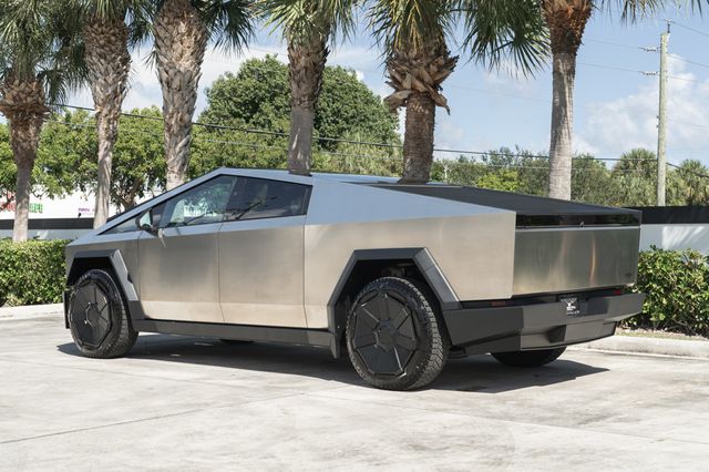 2024 Tesla Cybertruck Cyberbeast AWD - 22935593 - 3