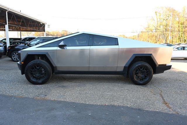 2024 Tesla Cybertruck Foundation Series AWD with Full Self-Driving - 22935836 - 1